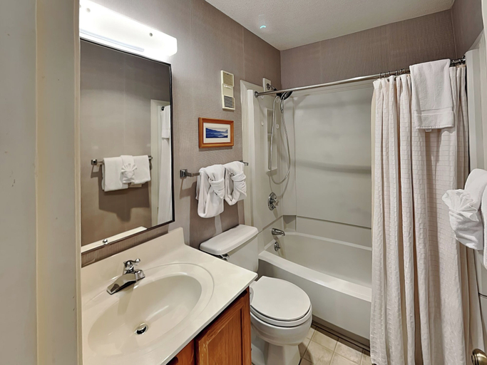 Bathroom 4, Summit of Gatlinburg by Jackson Mountain Rentals, Sevier