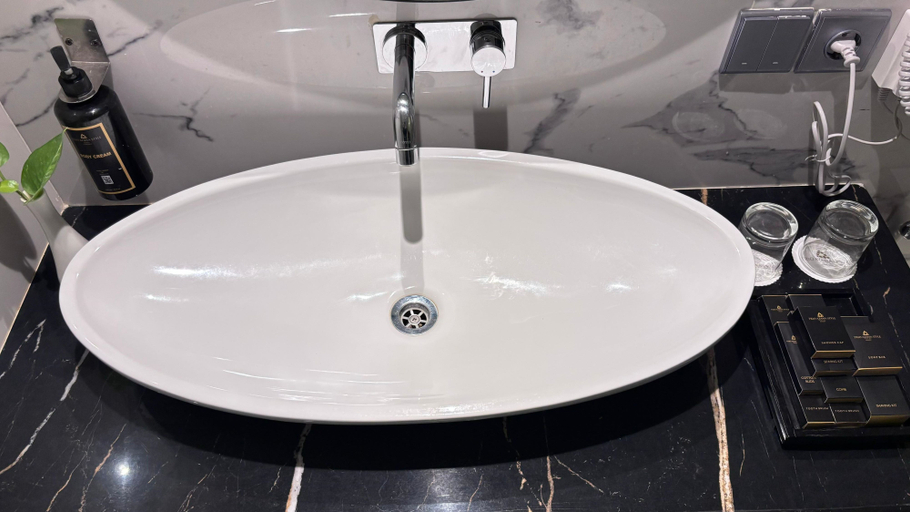 Bathroom 6