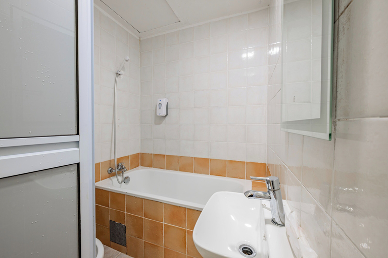 Bathroom 4, GoStay Hotel, Singapore