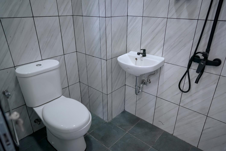 Bathroom 6