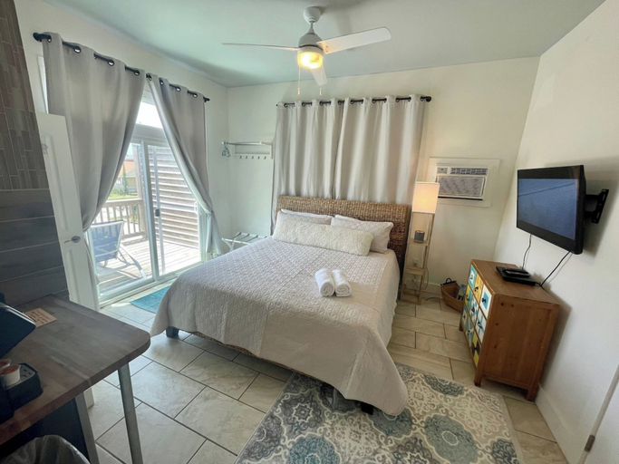 Others 5, Coastal Retreat Near Pleasure Pier & Beach, Galveston