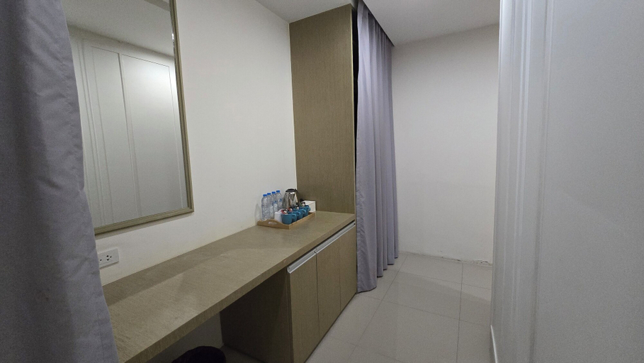 Bathroom 19
