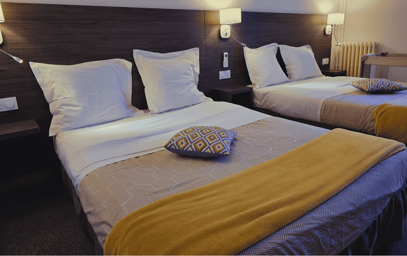 Bedroom 5, Hôtel l'Alsace, Aude