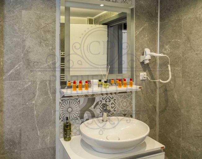 Bathroom, Corner Park Suites, Şişli