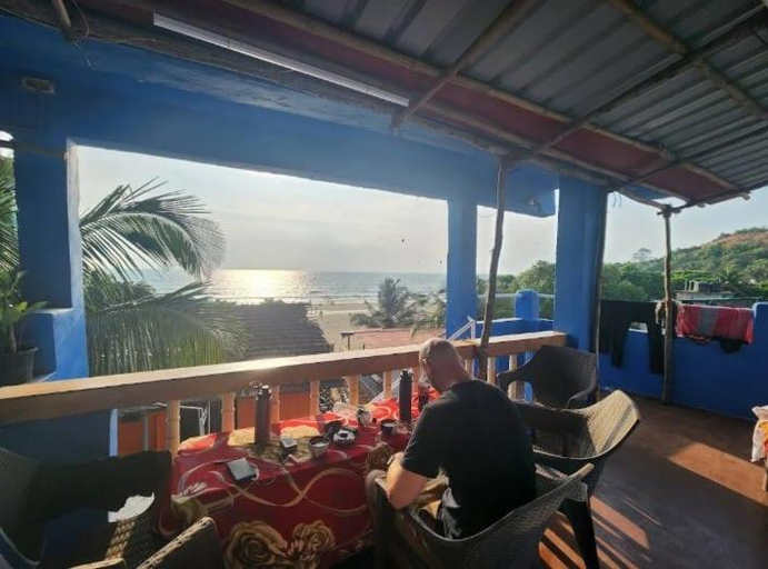 Food & Drinks 3, Red Rock Arambol Beach, North Goa