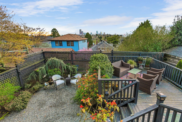 Others 5, Madrona Bliss A Modern Escape, Seattle