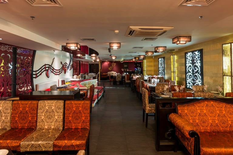 Food & Drinks 5, Howard Johnson by Wyndham Bur Dubai, Dubai