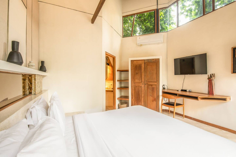 Room 5, BA Villa 3 1BR Serene 1BR Villa 800 to Echo Beach With Pool, Badung