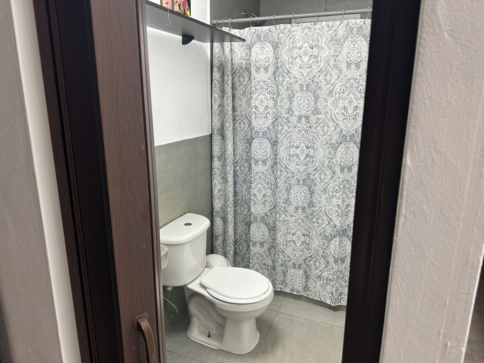 Bathroom 3, MOMA Guest House, Boquete