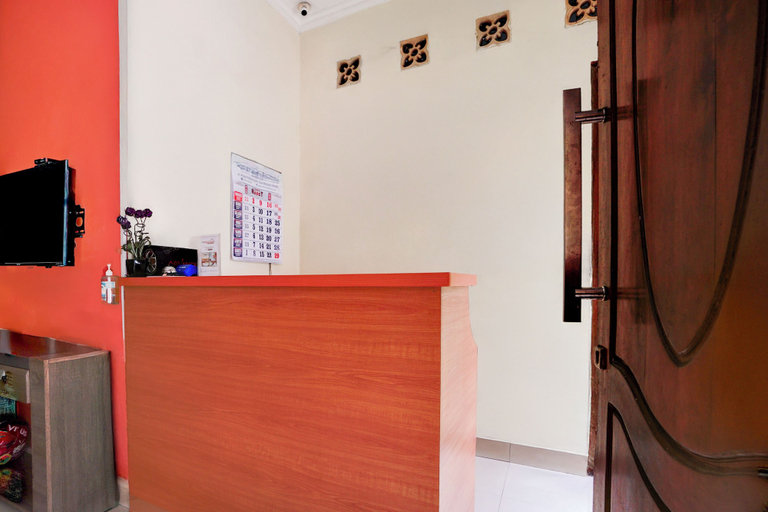 Others 2, Hotel O 76 Gayungsari, Surabaya