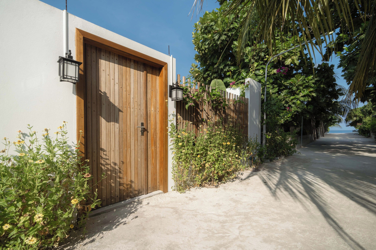 Exterior & Views 2, Oasis Dhigurah