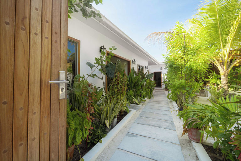 Exterior & Views 2, Oasis Dhigurah