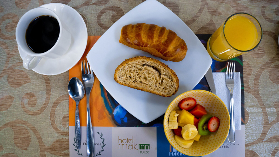 Food & Drinks 5, Hotel Makroz Colonial, Latacunga