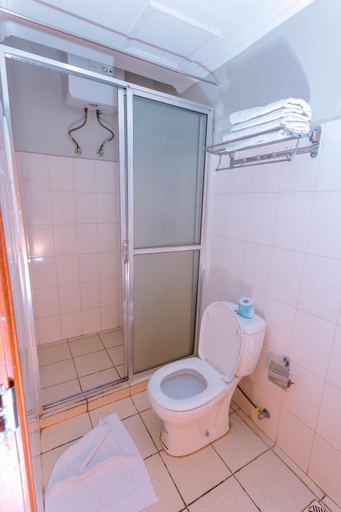 Bathroom 3, SELIG HOTEL, Moshi Urban
