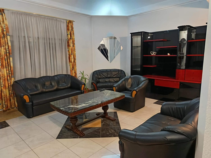 Others 2, NikoLux Apartman, Hajdúszoboszló