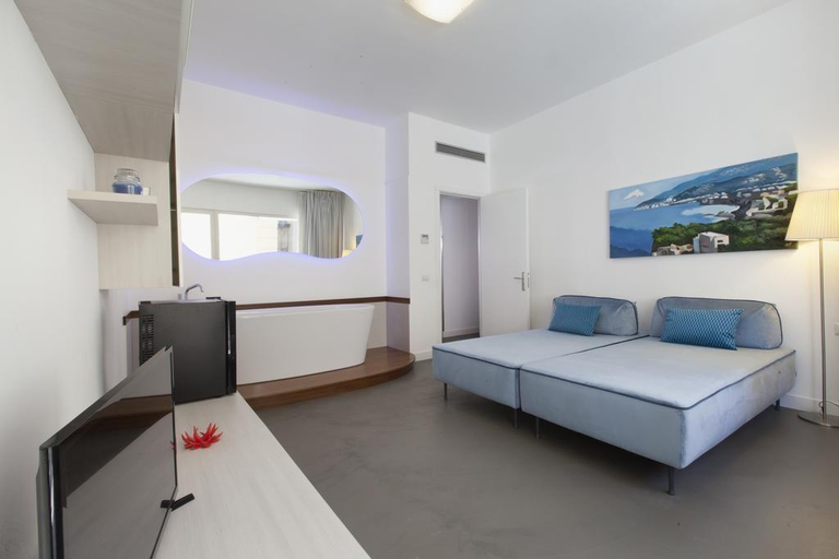 Bedroom 2, Tasso Suites, Napoli