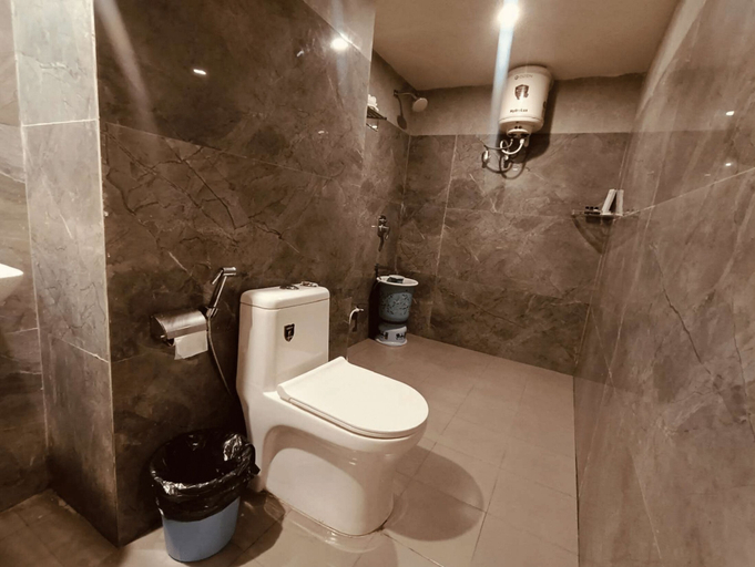 Bathroom 4, CELESTIAL INN, Kaushambi