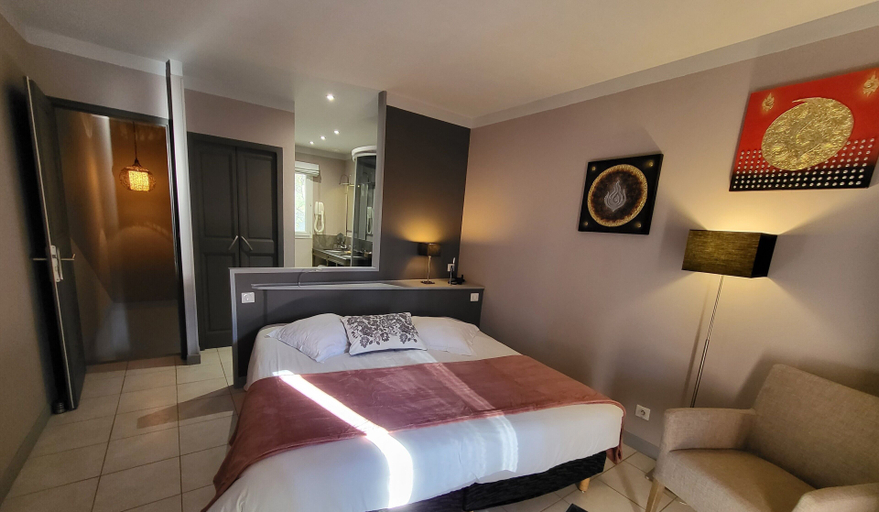 Others 4, Hostellerie Du Val De Sault, Vaucluse