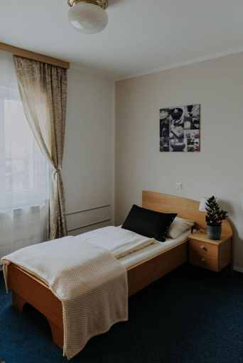 Bedroom 2, Restaurant Gastehaus Feldkirchen, Graz Umgebung