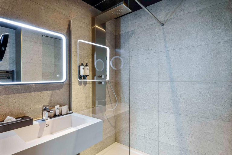 Bathroom 5, Leprince Hotel Spa, BW Premier Collection, Sarthe