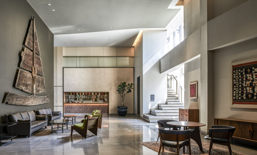 Others 4, Discovery SCBD, South Jakarta