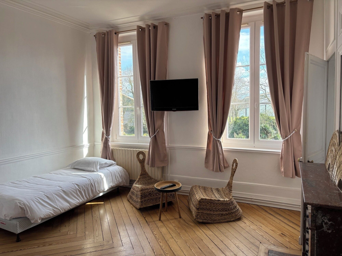 Bedroom 5, Le Manoir de Conteville, Seine-Maritime