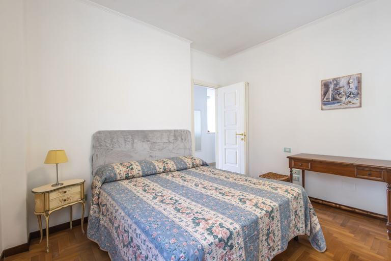 Others 2, Mare di Liguria Apartment, Imperia
