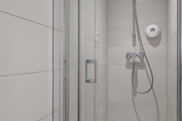 Bathroom 7