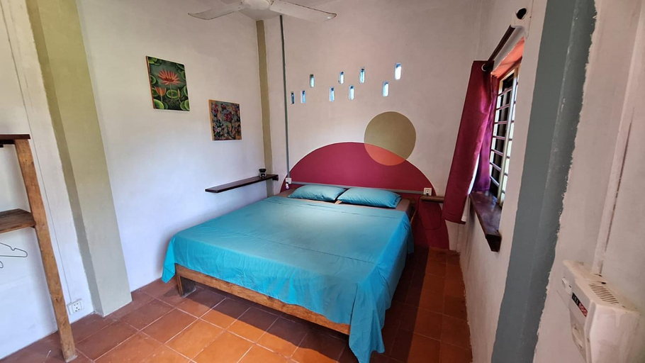 Bedroom 2, Dragonfly Guesthouse M'Pai Bay, Sihanoukville