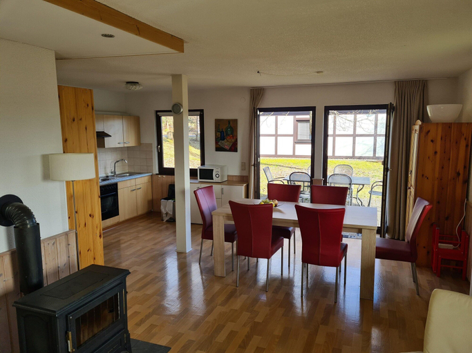 Others 5, Spacious Apartment near Lake in Frankenau, Waldeck-Frankenberg