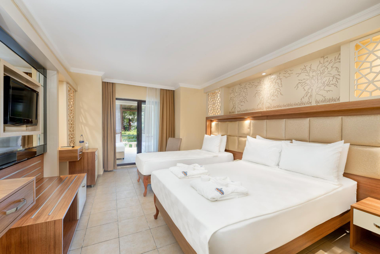 Bedroom 3, Oz Hotels Incekum Beach, Alanya