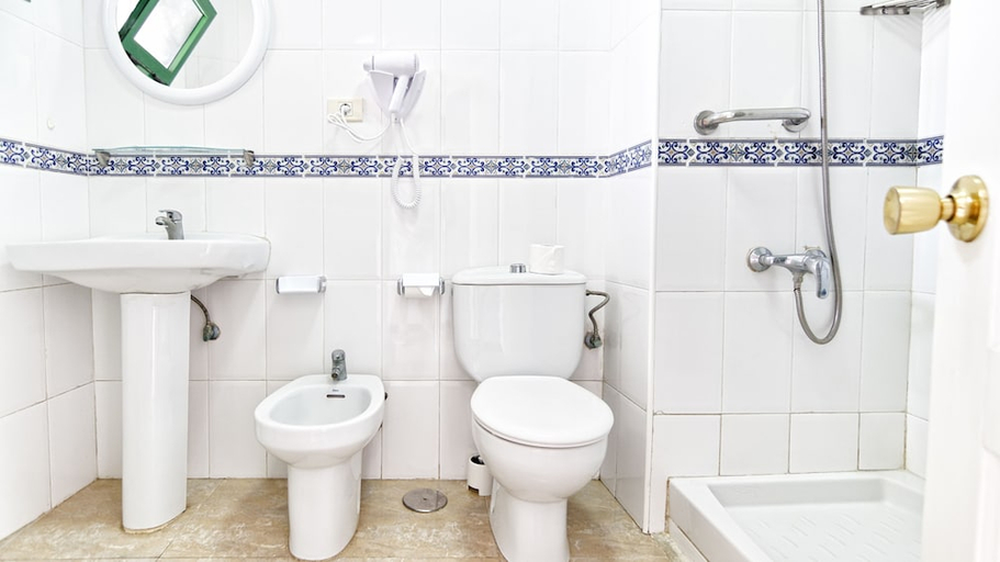 Bathroom 4, Apartamentos Las Faluas, Las Palmas