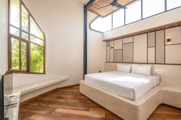 Room 4, BAZ Villa 13 Studio 3 Opulent 1-br Loft With Art Deco Shared Pool, Badung