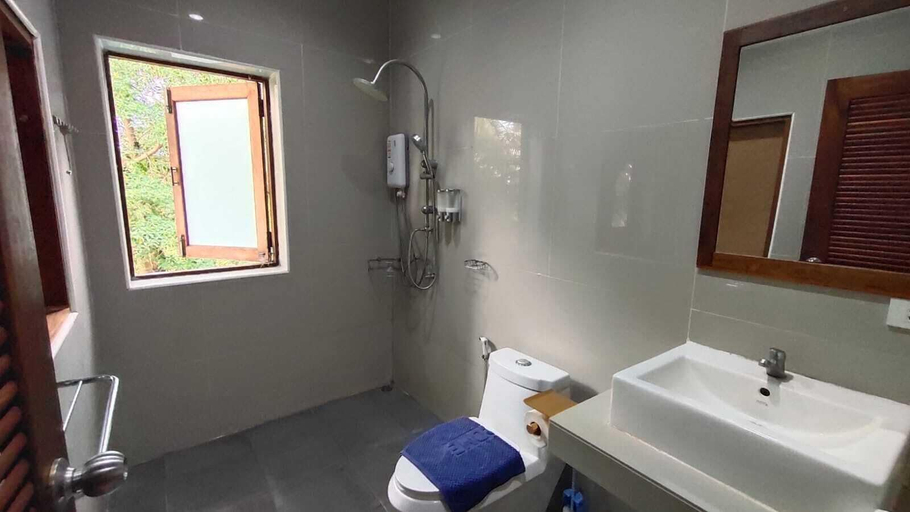 Bathroom 3, Le Grand bleu Hotel, Ko Phangan