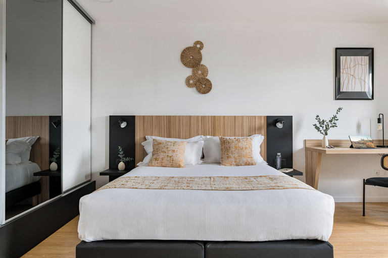 Bedroom 4, Q7 Lodge Lyon 7, Rhône