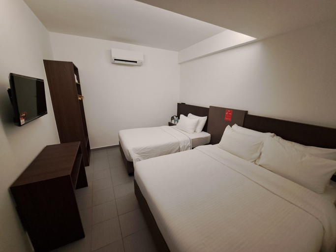 Bedroom 16