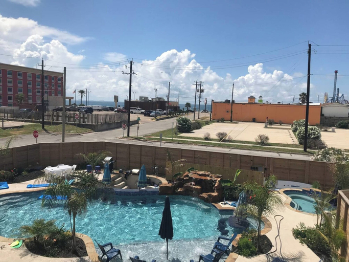 Sport & Beauty 4, Coastal Retreat Near Pleasure Pier & Beach, Galveston