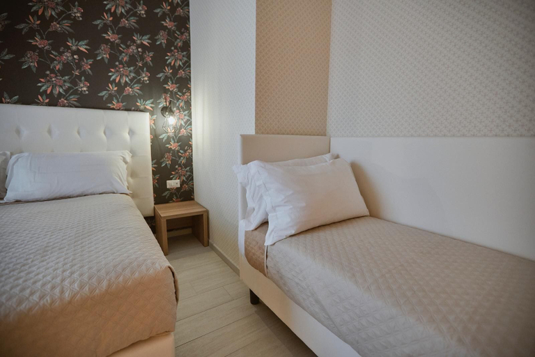 Bedroom 2, Castrichella Smart Buotique Hotel Rome Airport, Rome