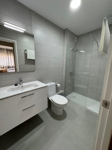 Bathroom 3, M10 Salou apartaments, Tarragona