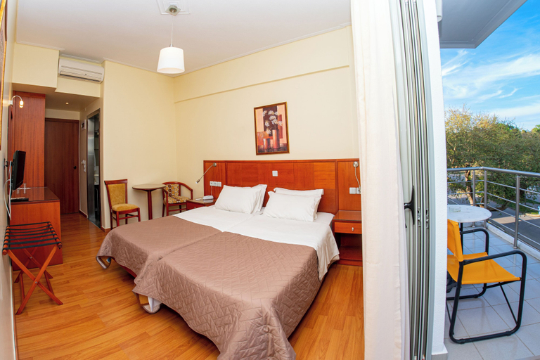 Bedroom 5, HOTEL ENA, Central Greece