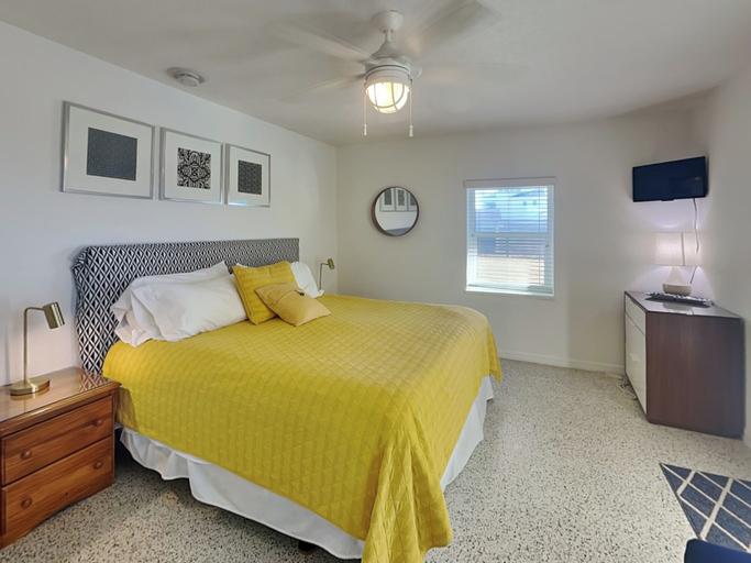 Bedroom 3, Sunshine House by Distinctive Beach Rentals, Flagler