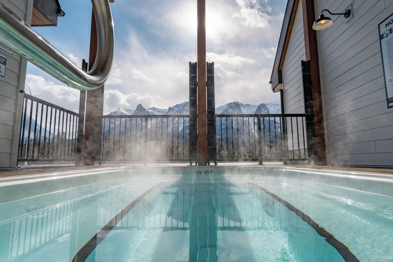 Sport & Beauty 4, Skyridge 401 by Canmore Premier, Division No. 15