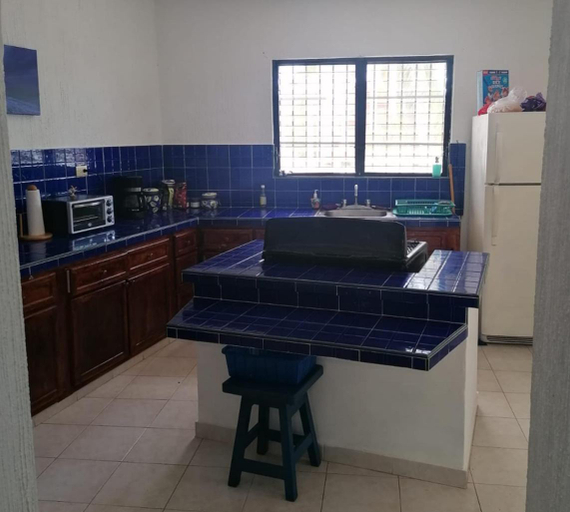 4, Malecon Beach House in Progreso 1 block from beach, Progreso