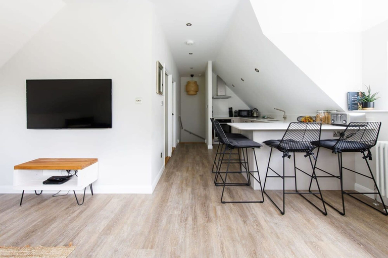 Others 4, Stylish Self-contained Countryside Accommodation, West Sussex