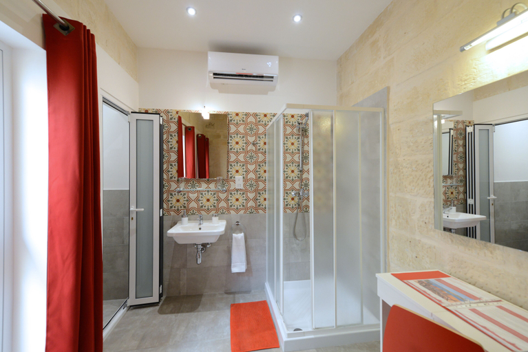 Bathroom 3, Vallettastay - LOVELY HOUSE