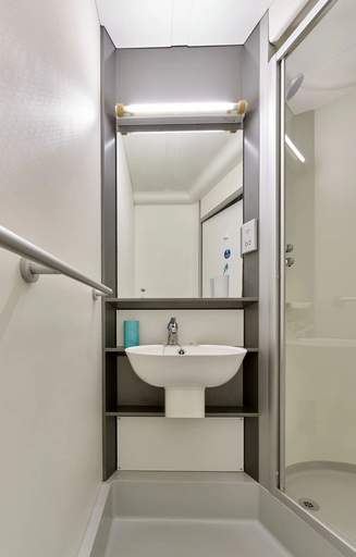 Bathroom, Trust House, Devon