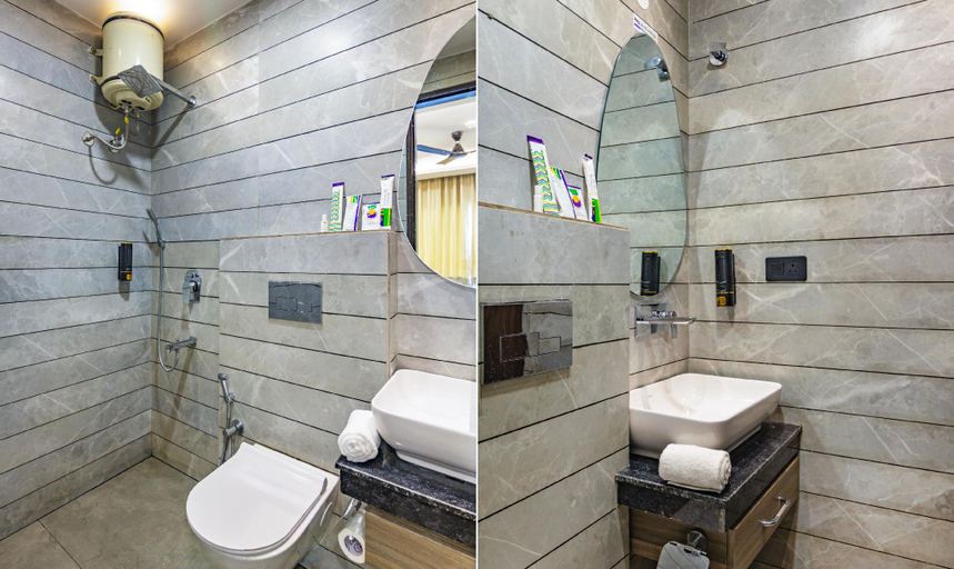 Bathroom 5, Treebo Bombay Palace, Panchkula