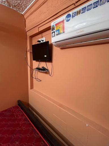 Others 5, Simna Guest House, Kolkata