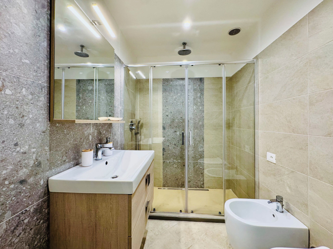 Bathroom 2, YourHome - Antico Casale Sorrentino, Napoli