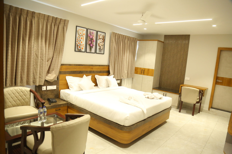 Bedroom 2, SRIPADAM GRAND, Guntur